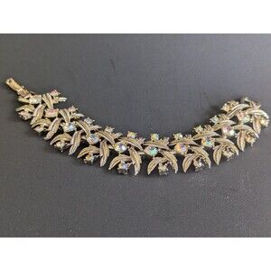 Vintage Coro Gold Tone Leaf Bracelet – AB Rhinestone Floral Statement Jewelry